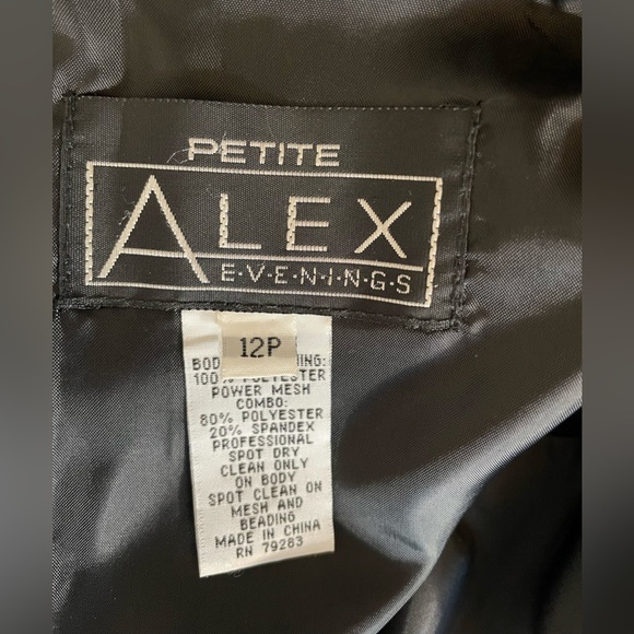 Alex Evenings Black Sequin Dress, Size 12P like new! - Picture 4 of 4